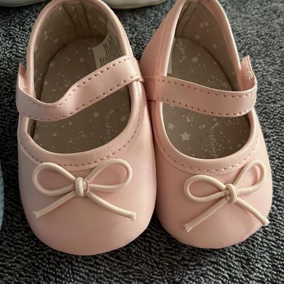 8 pairs of newborn girl shoes various brands - Picture 6 of 11